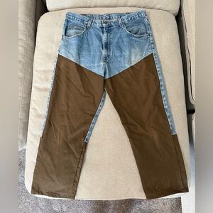 Wrangler Relaxed Blue and Brown Jeans with Unique Two-Tone Design
